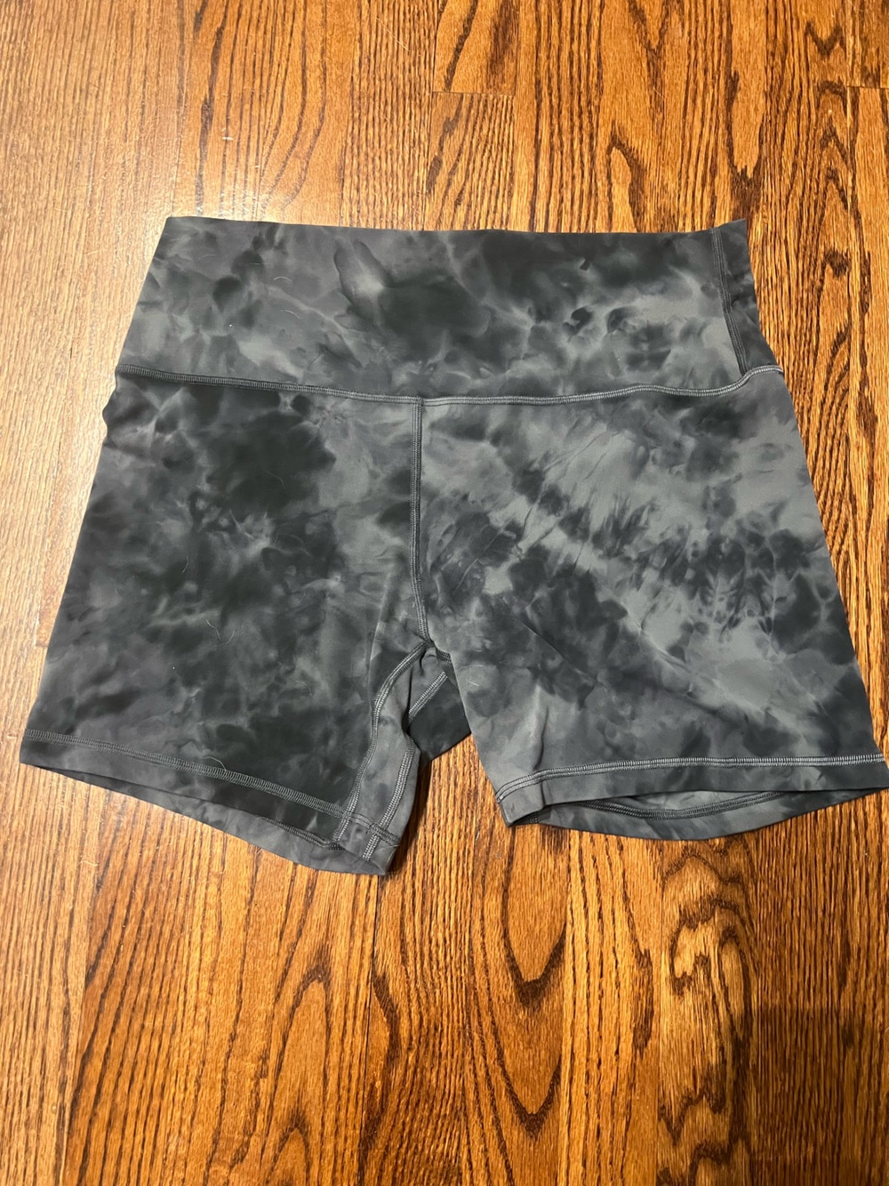 lululemon athletica Black & Charcoal Tie-Dye Biker Shorts
